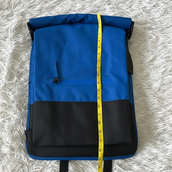 Rains Unisex Trail Rolltop Backpack Waves color one size main image 4